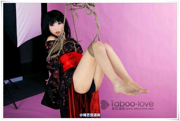 禁忌摄影 - No.009 小T ��光房�g�Y日本娃娃 第 21 张图片