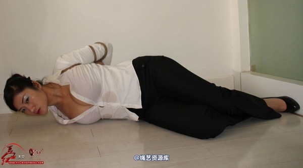 红豆的天空 - 现代女警题材《没那么容易》 第 5 张图片