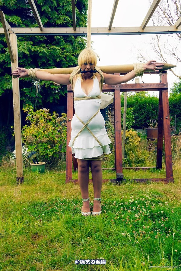limitedaudience - 2013 kimmy louise tethered torment 第 1 张图片