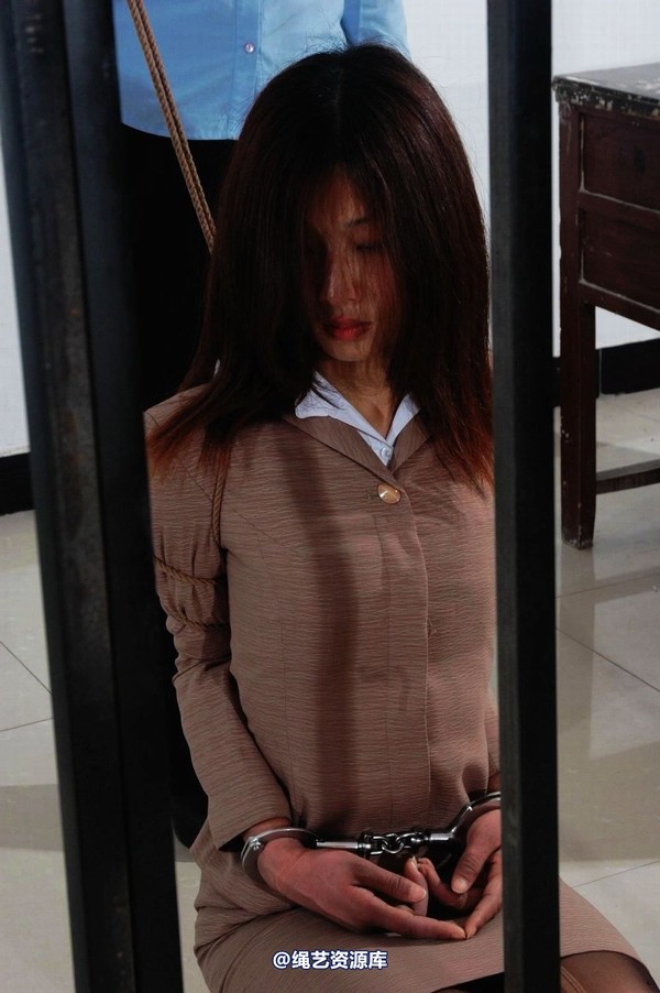 mj影视 - 倾心职务犯罪－押解绳-2013-03-28 第 366 张图片