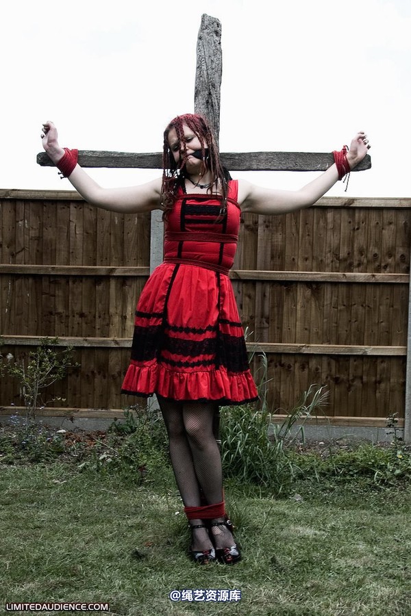 limitedaudience - 2010 beckykat out in the cold 第 23 张图片
