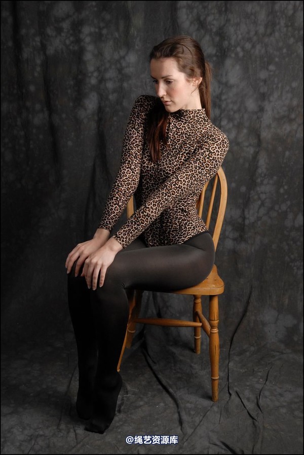 simplytied - Cassie in bodysuit 第 4 张图片