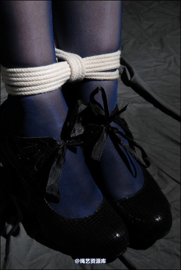 simplytied - Navy with hat 第 21 张图片
