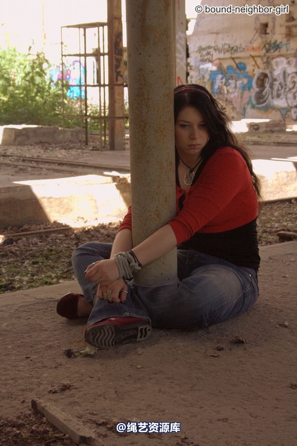 bound-neighbor-girl - Jasmin - Tied up in the ruins 5 第 3 张图片