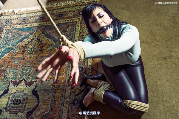 limitedaudience - 2014 nyxon powerless 2 第 18 张图片