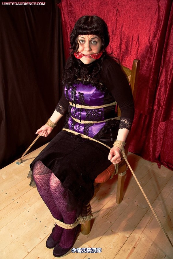 limitedaudience - 2009 veriddian mistaken identity 第 11 张图片