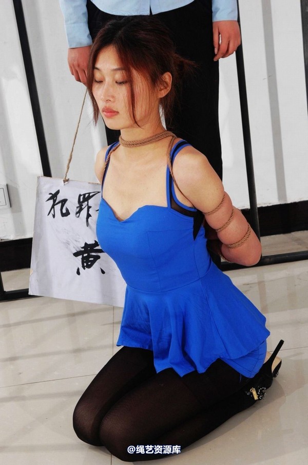 mj影视 - 倾心 前凸后翘的性感黑丝女犯-2013-03-26 第 131 张图片