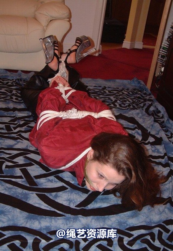 bondagebob - Nicky Silk and Leather 2 第 5 张图片