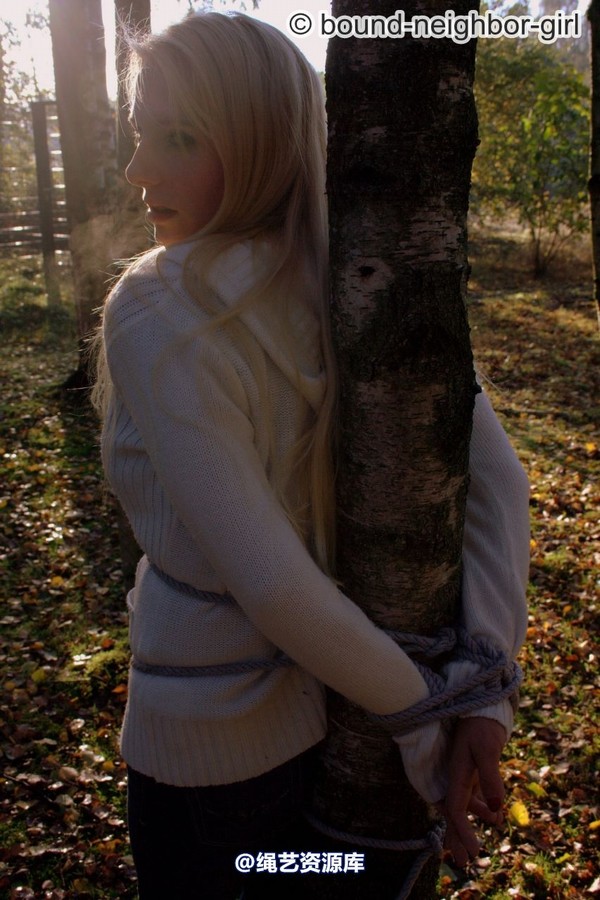 bound-neighbor-girl - Bambi - Tied up in the autumn woods Part 1 第 50 张图片