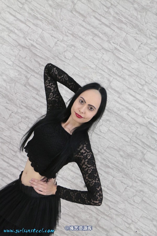 girlsinsteel - Attached to the wall 第 5 张图片
