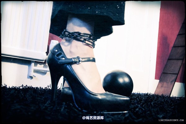 limitedaudience - 2013 elyssia in stocks 2 第 36 张图片