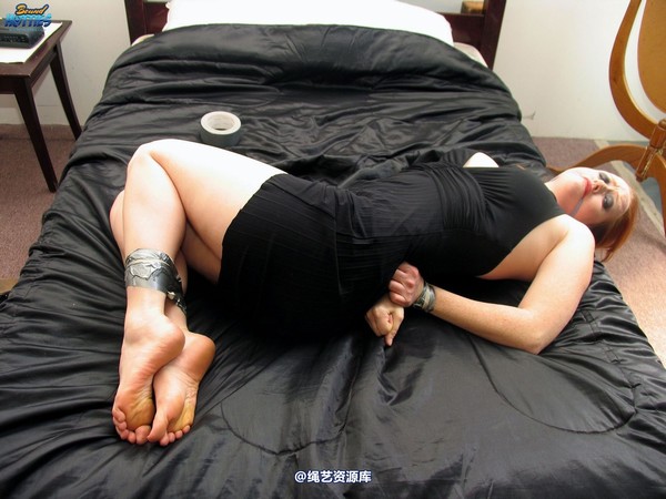 boundhotties - Julie Simone 第 30 张图片