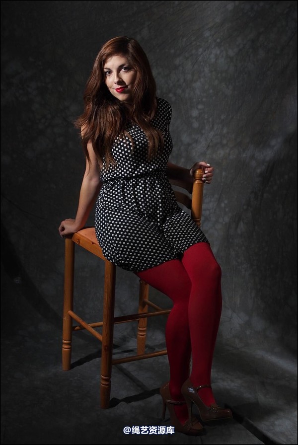 simplytied - She wanted to wear red tights 第 3 张图片