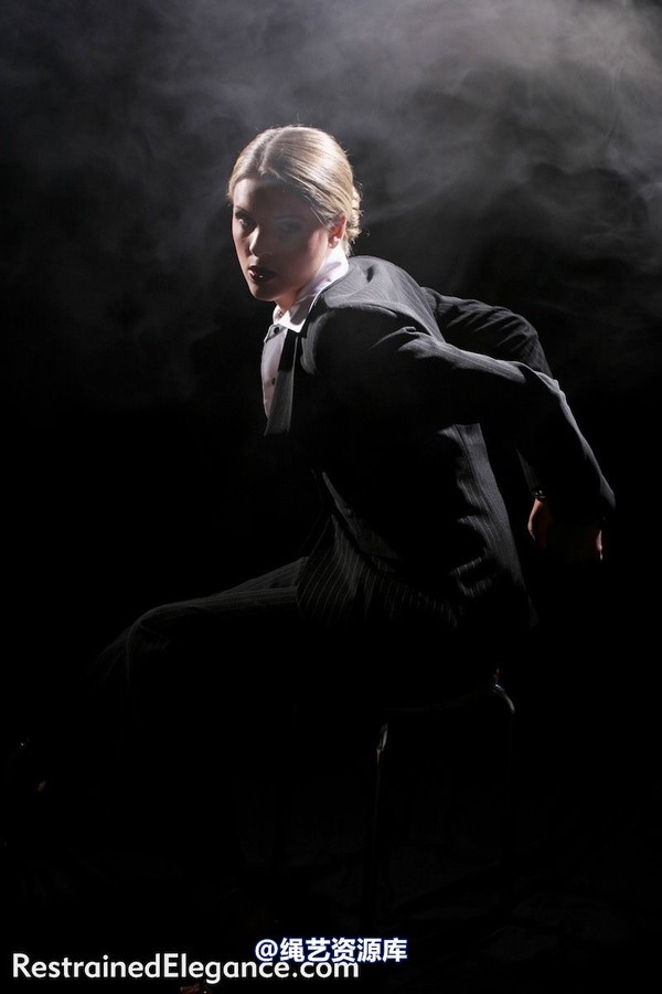 restrainedelegance - Femme Fatale 第 128 张图片
