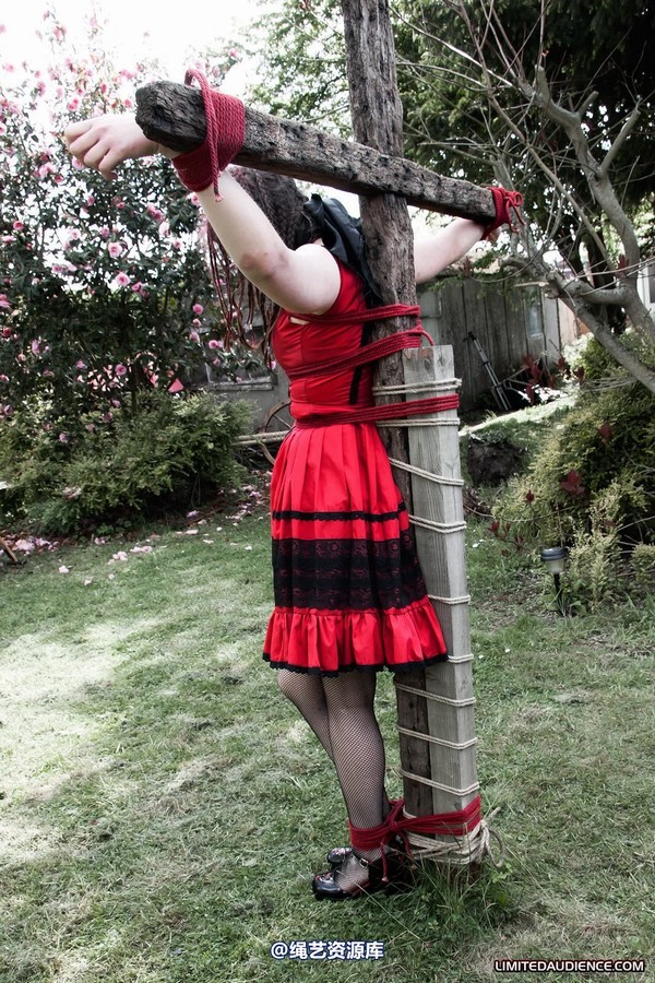 limitedaudience - 2011 beckykat out in the cold 2 第 9 张图片