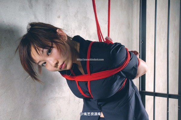 丽柜美束 - 2005-07-08 第 21 张图片
