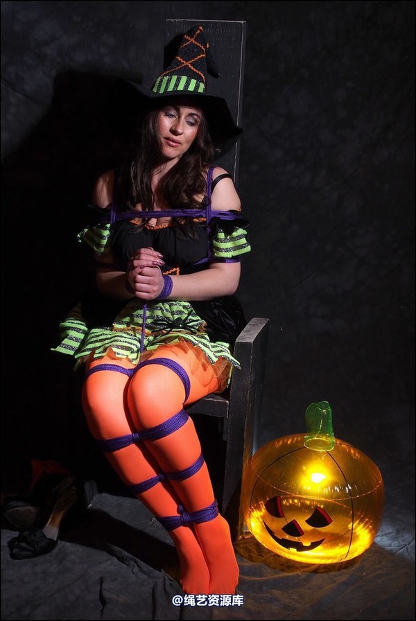 simplytied - Halloween special 第 40 张图片