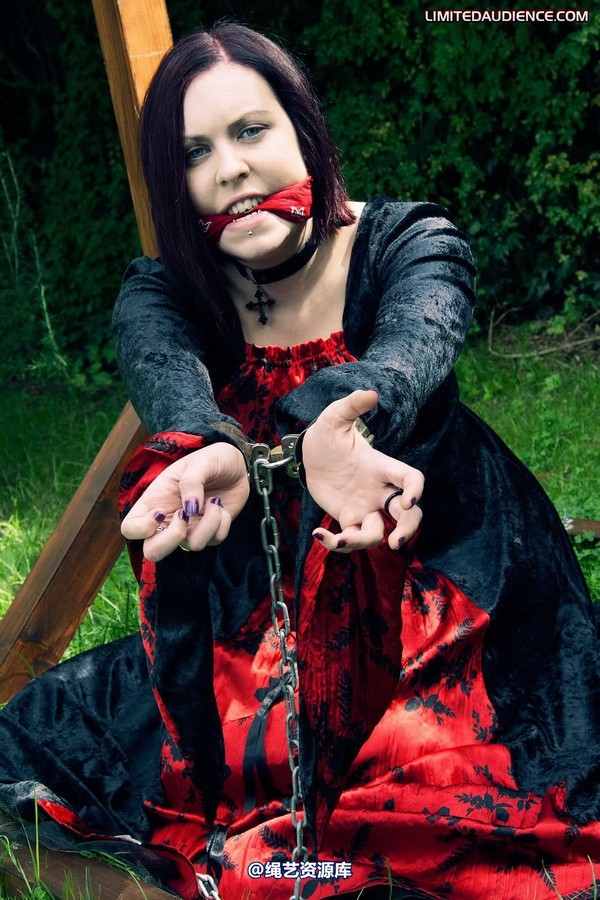 limitedaudience - 2011 carmina what will you do with me 3 第 11 张图片