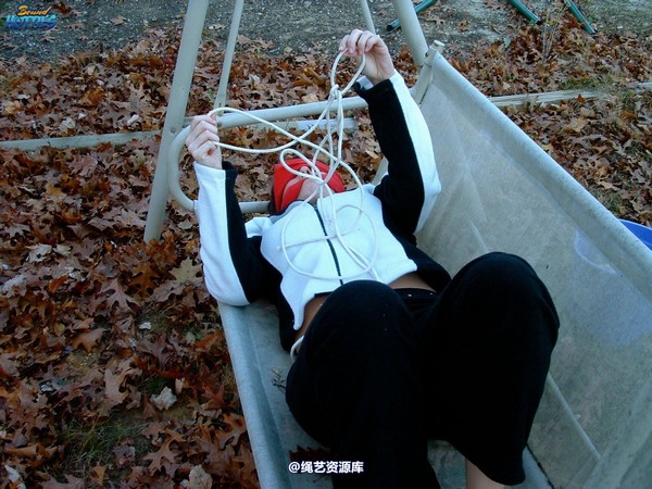 boundhotties - Mercedes 第 40 张图片
