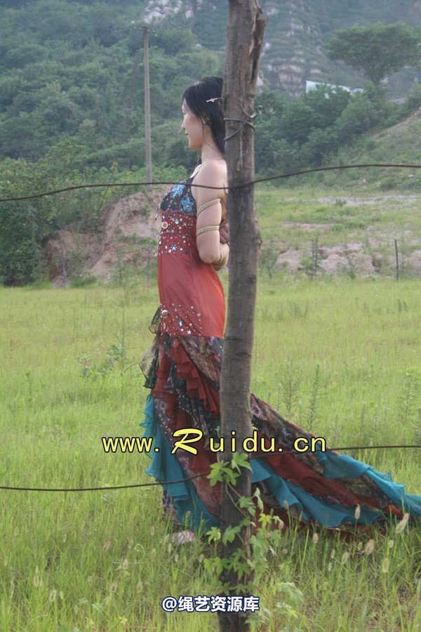 锐度主张 - 20070818第29期 宝宝草地漫舞图片 第 263 张图片