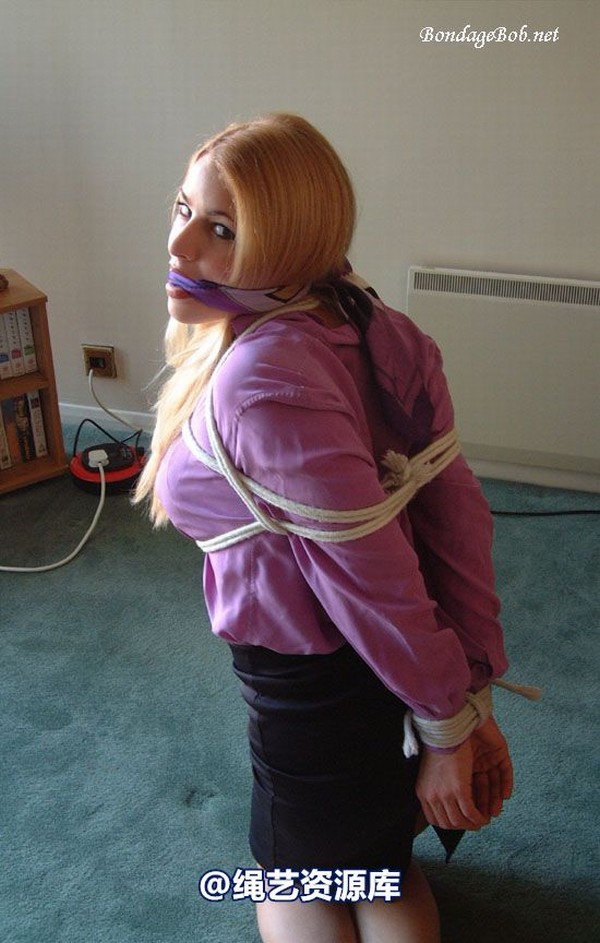 bondagebob - Linda Murray Tie Up Games 第 40 张图片