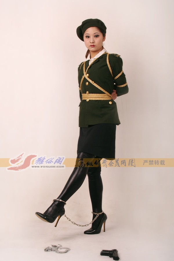 雅俗阁 - 20060422雅思警服(2) 第 114 张图片