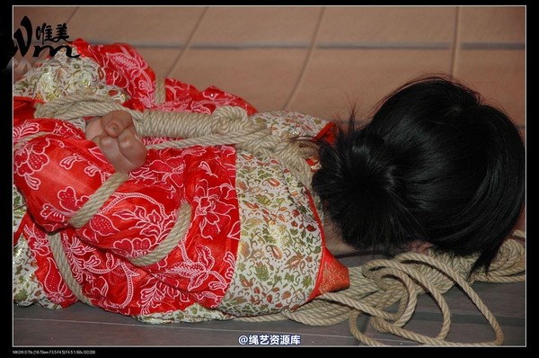 唯美之家 - 08-05-29盈盈汉服-护士装 第 121 张图片