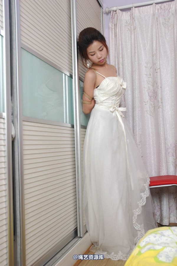 唯美之家 - 丽莎婚纱捆绑2010-7-8 第 46 张图片