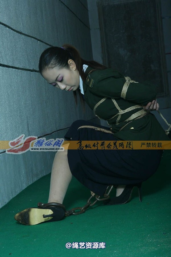 雅俗阁 - 20070419雅雯警服 第 24 张图片