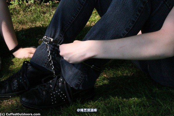 cuffedoutdoors - cod295 第 37 张图片
