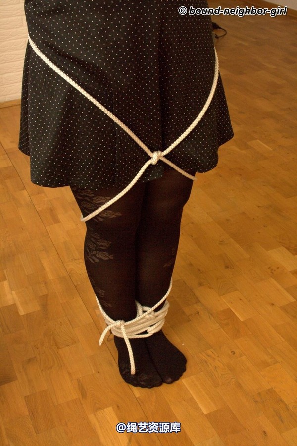 bound-neighbor-girl - Caprice - Office bondage 3 第 39 张图片