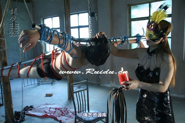 锐度主张 - 女王与她的臣子 第 167 张图片