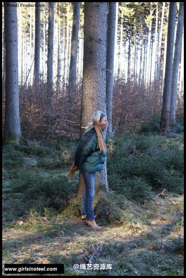girlsinsteel - In the forest 第 20 张图片
