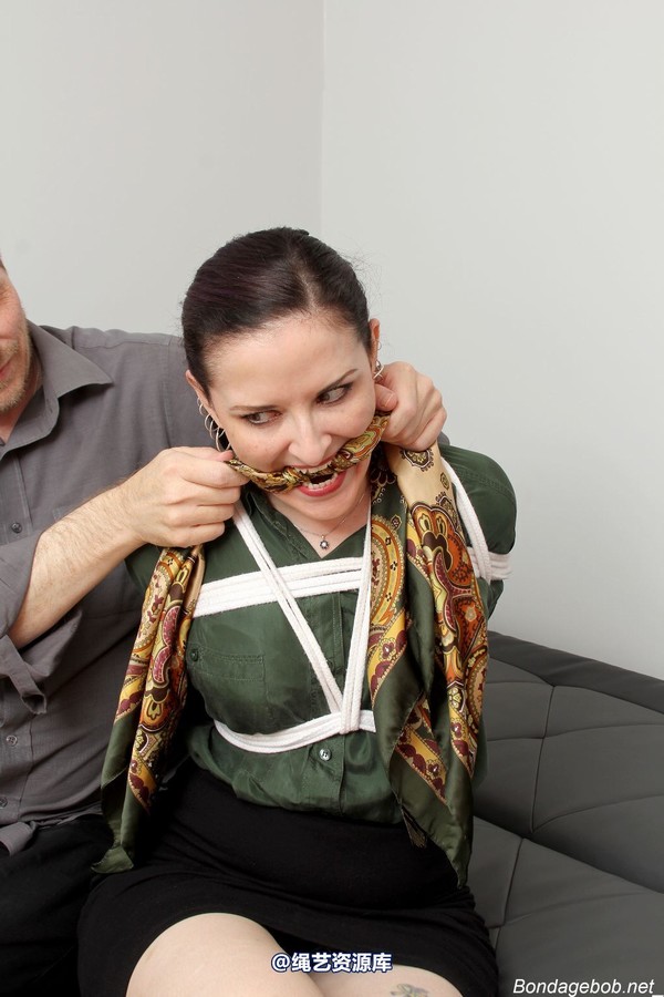 bondagebob - Caroline Pierce Tight Hogtie 第 53 张图片