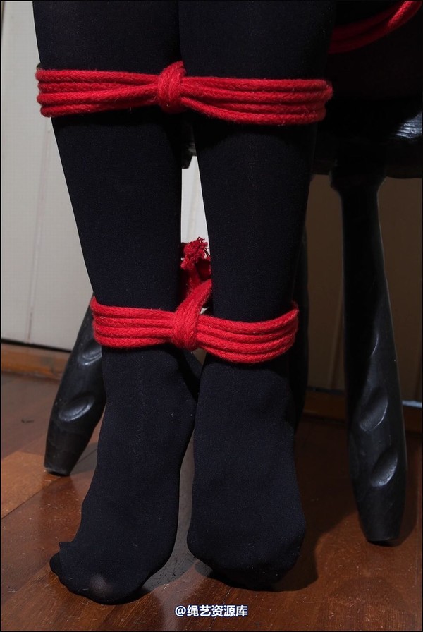 simplytied - Fawnya in red shoes 第 27 张图片