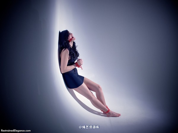 restrainedelegance - Up Against It 第 37 张图片