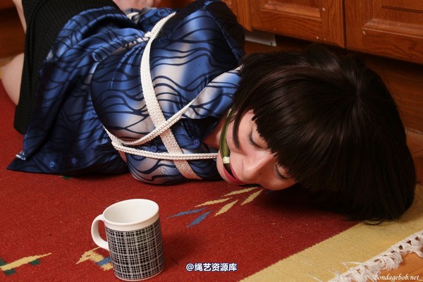 bondagebob - Kumi Its your turn to make the tea 第 81 张图片