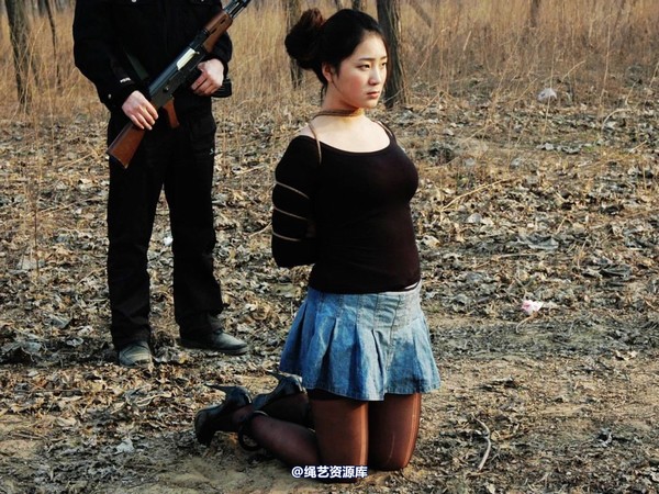 mj影视 - 2013-3-4陈沫踏青 黑丝美女最终的不归路 第 424 张图片