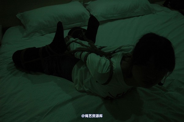 唯美之家 - 2010-10-22冉冉学生制服 第 13 张图片