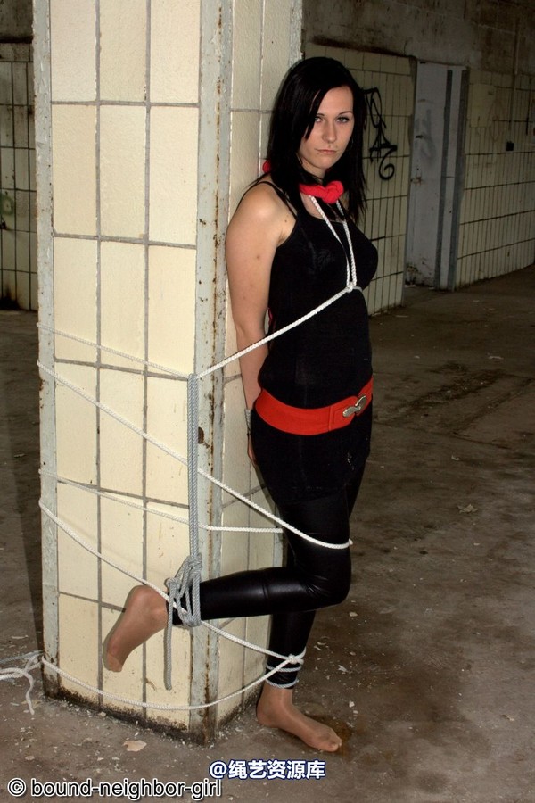 bound-neighbor-girl - Angel - Tied up in the ruins 2 第 26 张图片