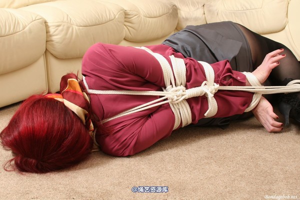 bondagebob - Temptress Kate Bound by an stranger pt 5 第 39 张图片