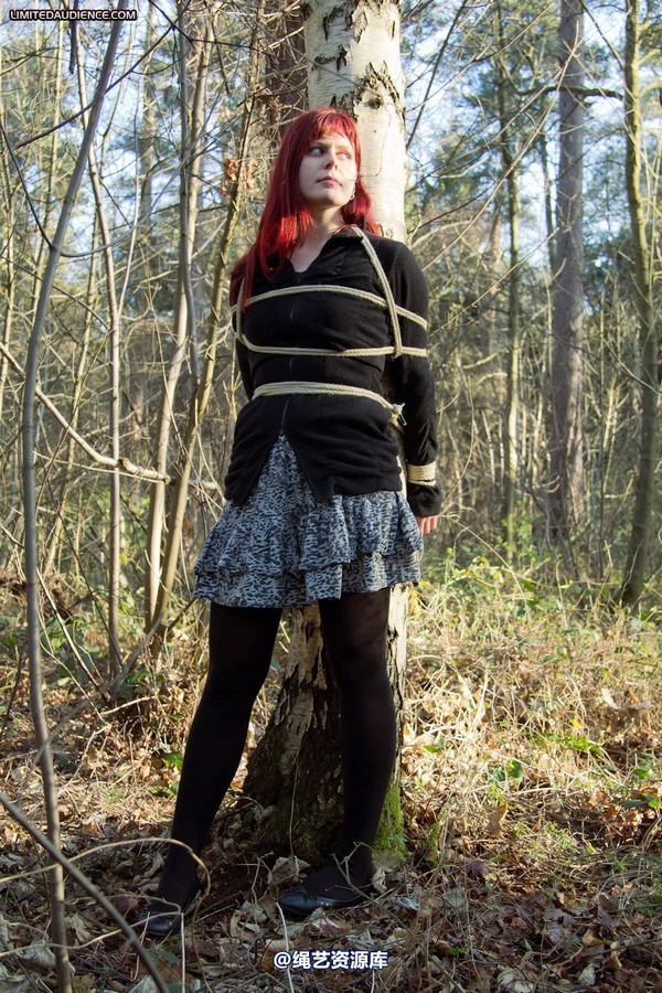 limitedaudience - 2012 scarlett stuck in the woods 2 第 12 张图片