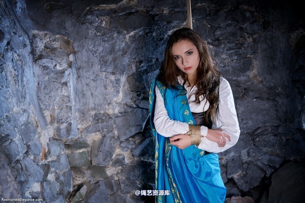 restrainedelegance - The Wrong Target 第 12 张图片