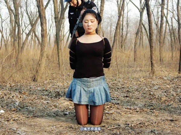 mj影视 - 2013-3-4陈沫踏青 黑丝美女最终的不归路 第 405 张图片