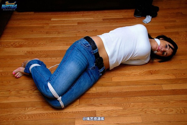 boundhotties - Mandy Taylor 第 32 张图片