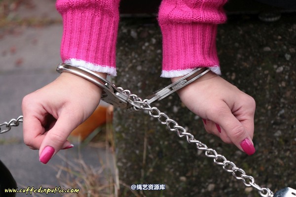 girlsinsteel - Having fun at the public place 第 94 张图片