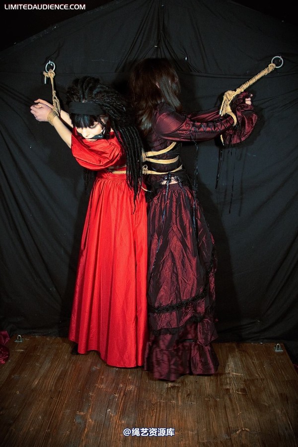 limitedaudience - 2010 catya lex eleven in the dungeon 3 第 6 张图片