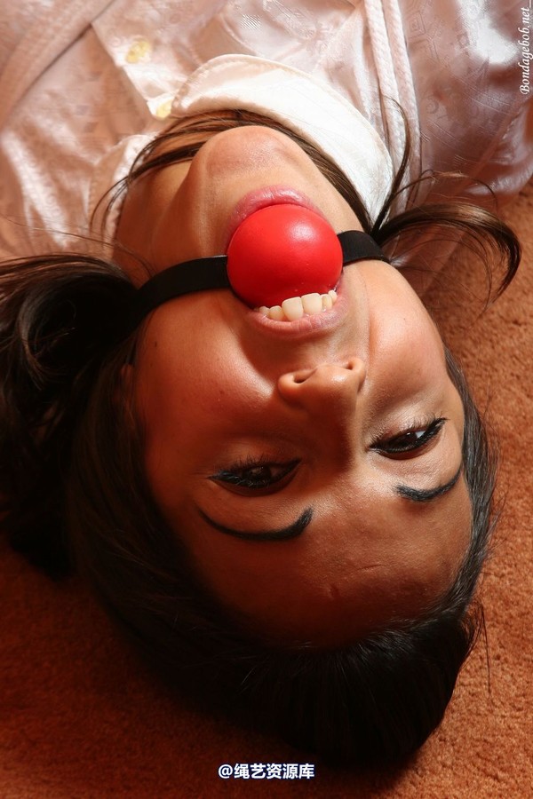 bondagebob - Fiona G Grabbed at home 第 79 张图片