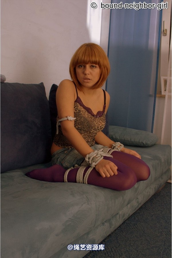 bound-neighbor-girl - An afternoon with Guest Helena part 2 第 32 张图片