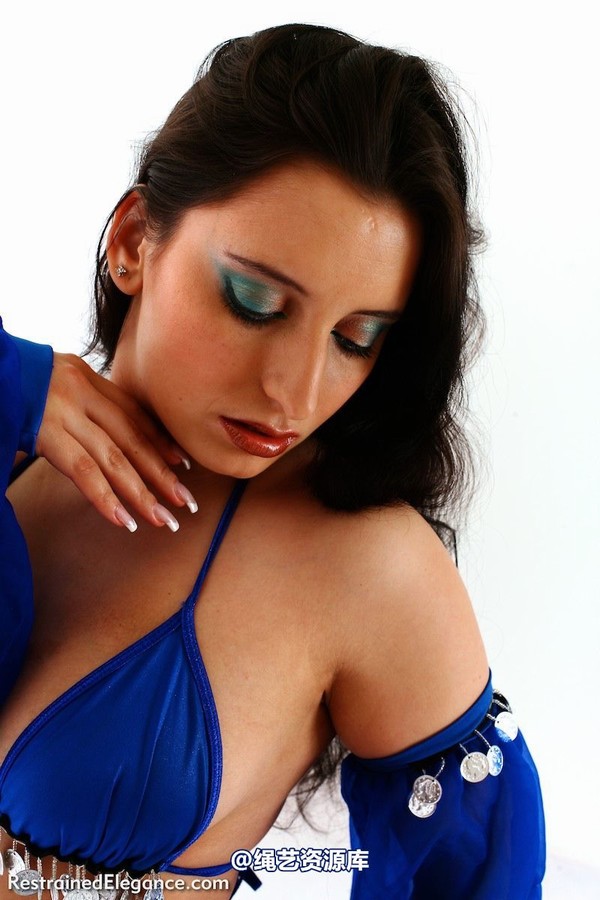 restrainedelegance - Jasmine deLaunay Harem Girl 第 8 张图片